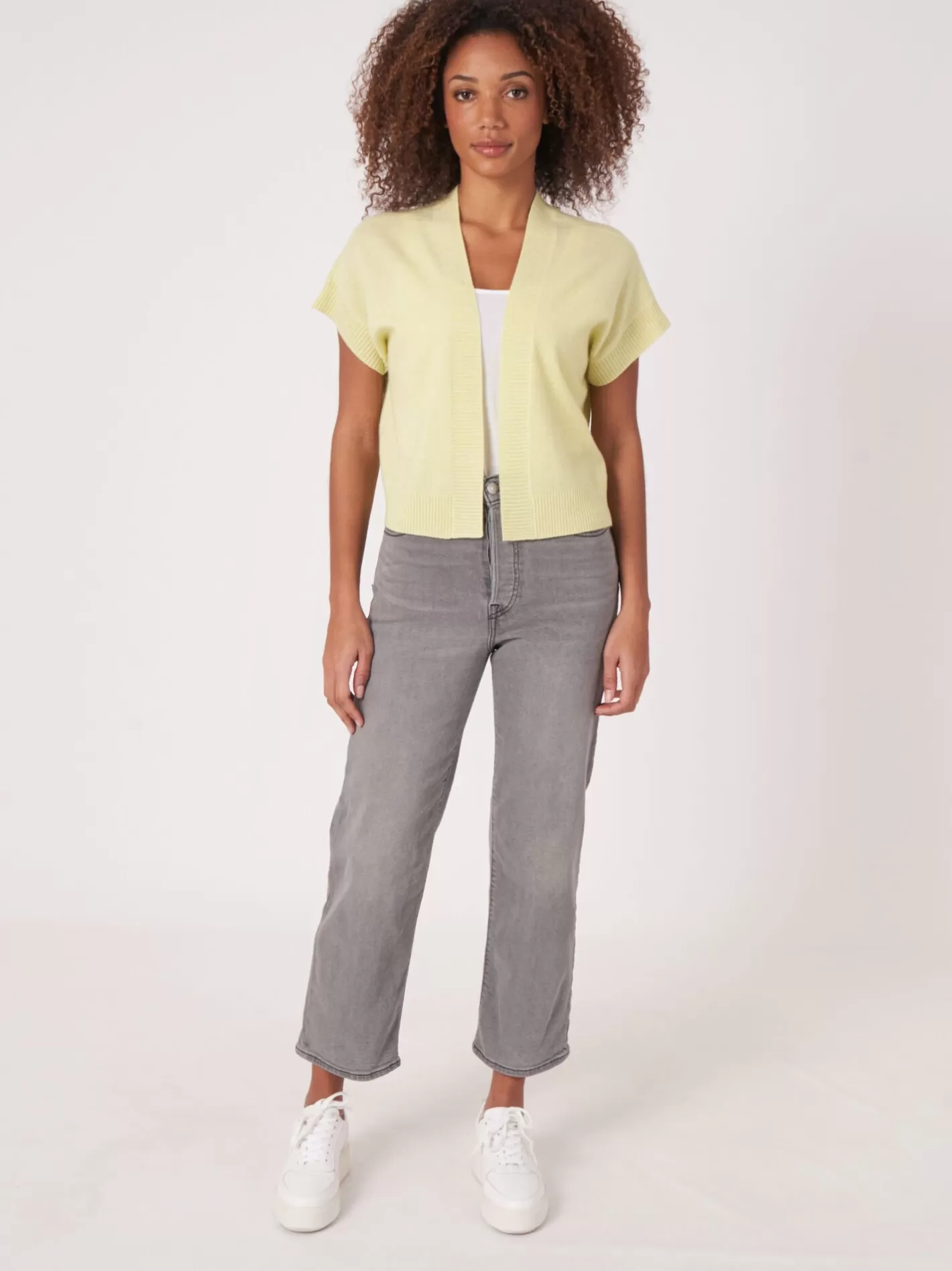 Organic Cashmere<REPEAT cashmere Cropped Boxy Open Front Cardigan With Ribbed V-Neckline At Back Soda